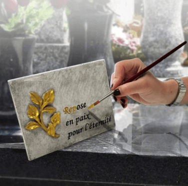 Quelle peinture pour refaire des lettres sur une pierre tombale