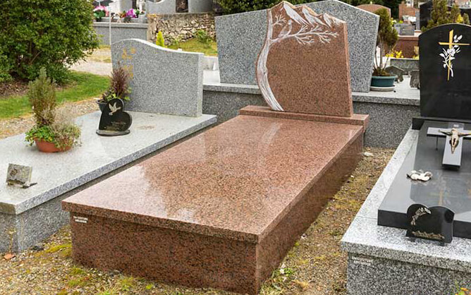 pierres tombales en granit personnalisées