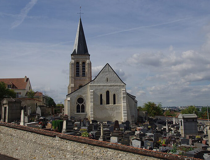 Comment s'appelle un cimetière à côté d'une église2